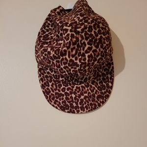 💋❣BNWOT !AA hat 💜